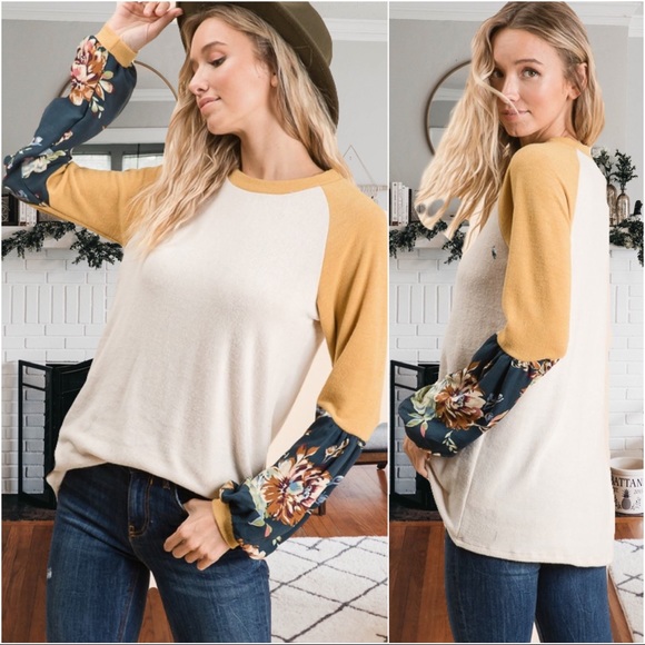 ✨LAST ONE✨SOMETHING ABOUT IT MUSTARD/IVORY TOP - Picture 4 of 4